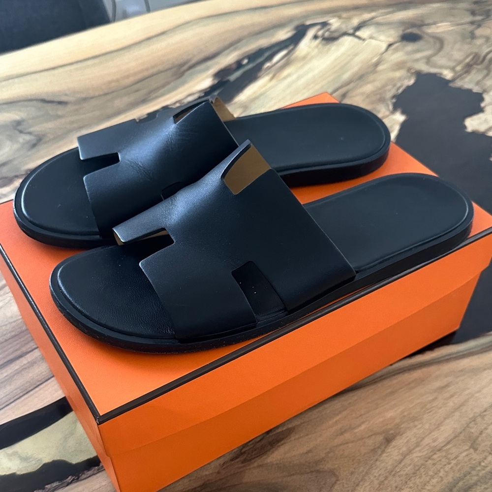 Hermes Men’s Izmir Sandals Black